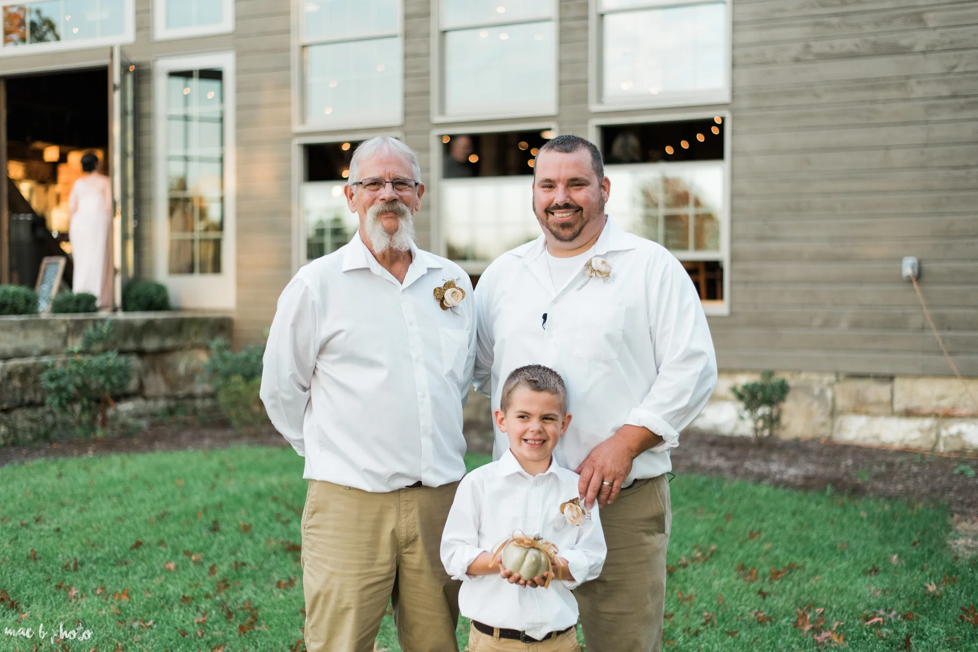 Sarah & Dustin's Rustic Chic Barn Wedding at Hartford Hill Winery in Hartford, Ohio by Mae B Photo-55.jpg
