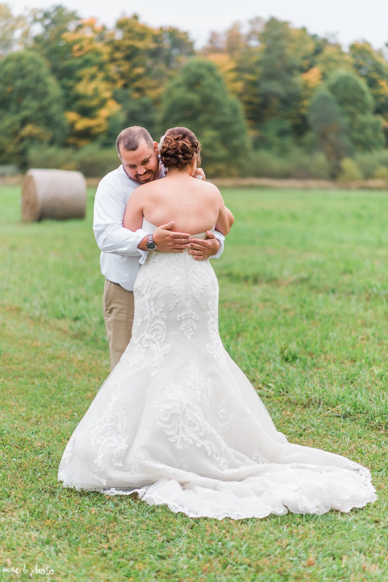Sarah & Dustin's Rustic Chic Barn Wedding at Hartford Hill Winery in Hartford, Ohio by Mae B Photo-65.jpg