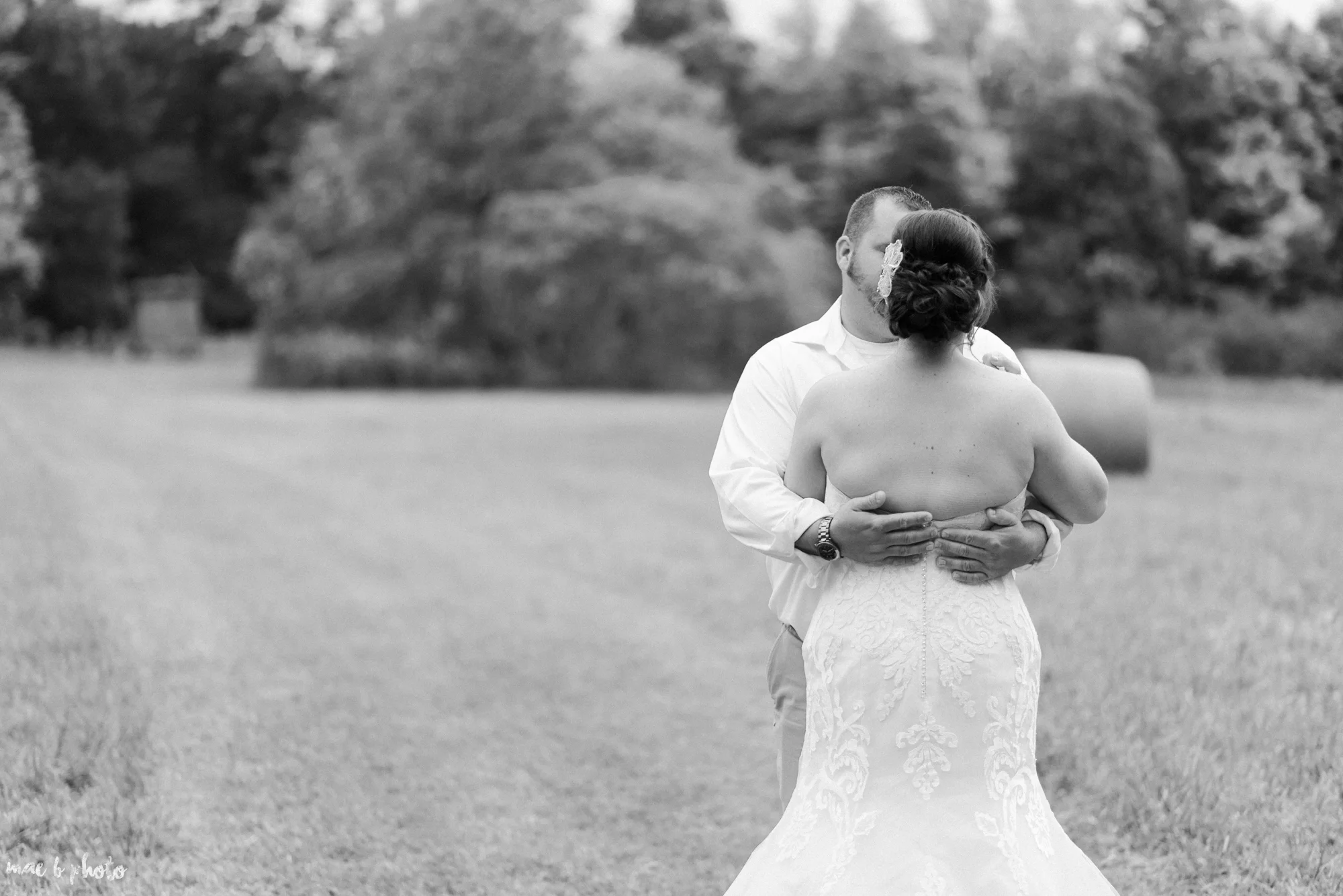 Sarah & Dustin's Rustic Chic Barn Wedding at Hartford Hill Winery in Hartford, Ohio by Mae B Photo-66.jpg