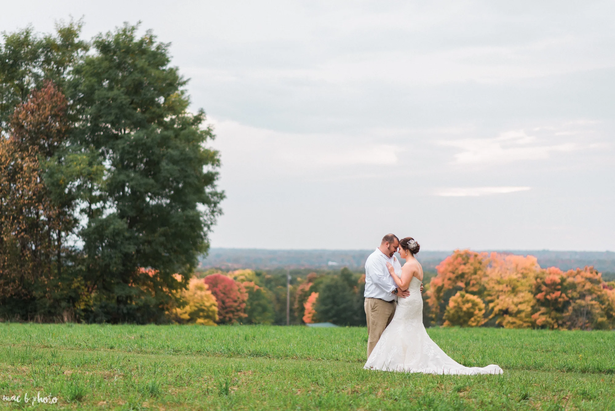Sarah & Dustin's Rustic Chic Barn Wedding at Hartford Hill Winery in Hartford, Ohio by Mae B Photo-67.jpg