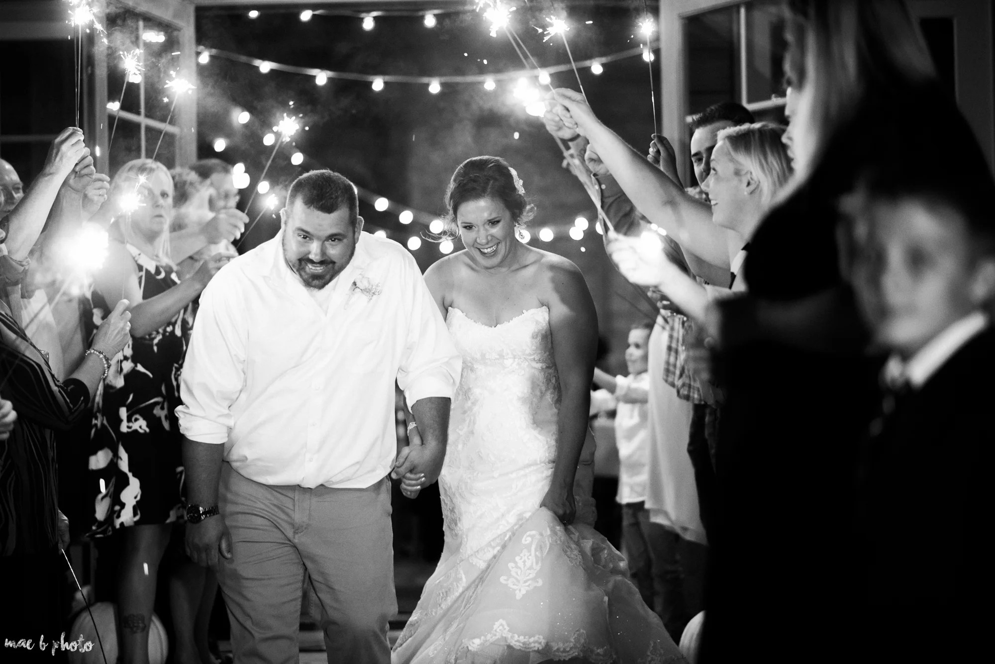Sarah & Dustin's Rustic Chic Barn Wedding at Hartford Hill Winery in Hartford, Ohio by Mae B Photo-109.jpg
