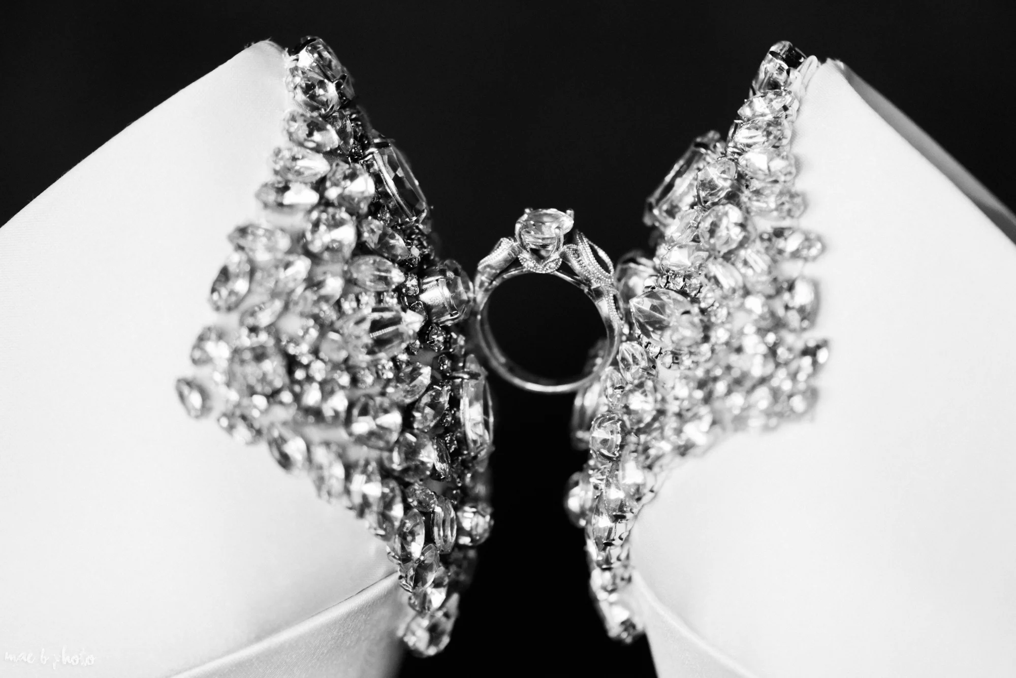 tracey and aaron's personal fall wedding at tiffany's banquet center in brookfield ohio_prep-8.jpg