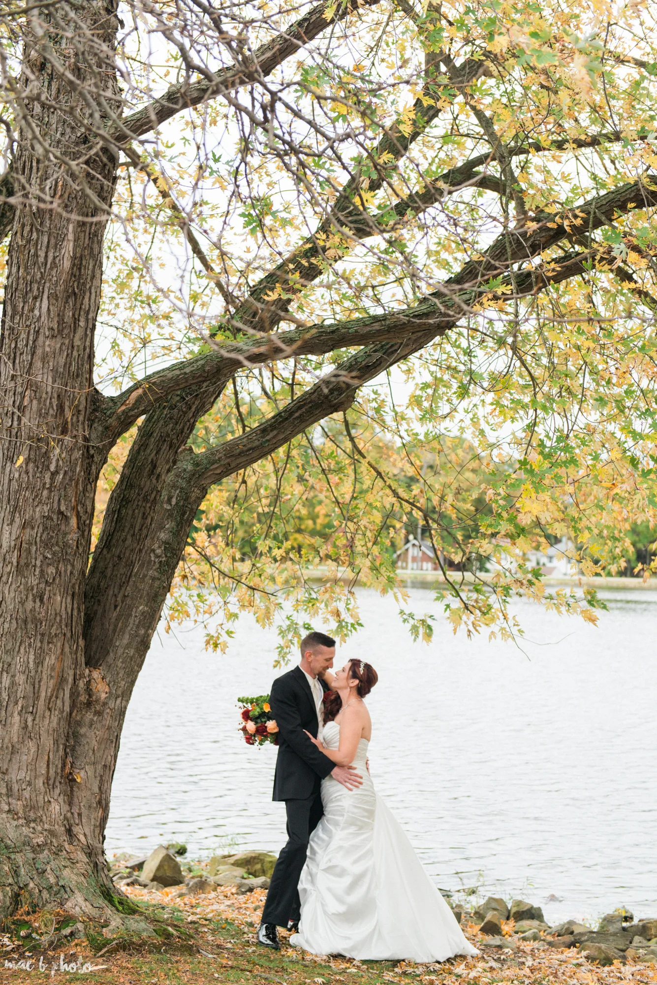 tracey and aaron's personal fall wedding at tiffany's banquet center in brookfield ohio-76.jpg