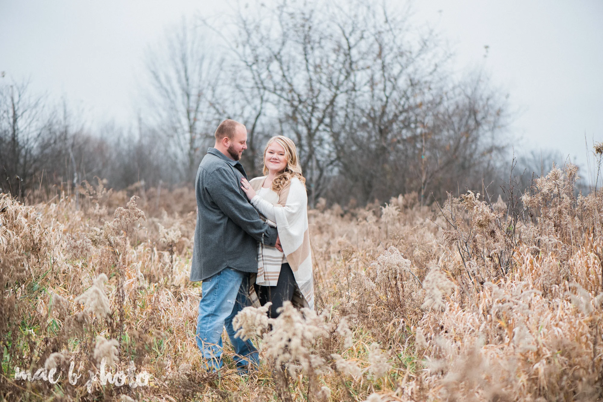 jenna and jay's winter engagement session in mill creek park in youngstown ohio -3.jpg
