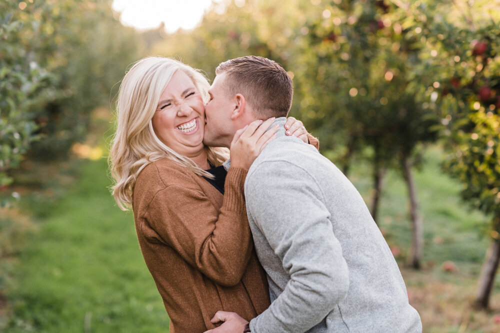 danielle and craigs fall october apple orchard engagement session at hartford apple orchards in hartford ohio by youngstown wedding photographers mae b photo-2.jpg