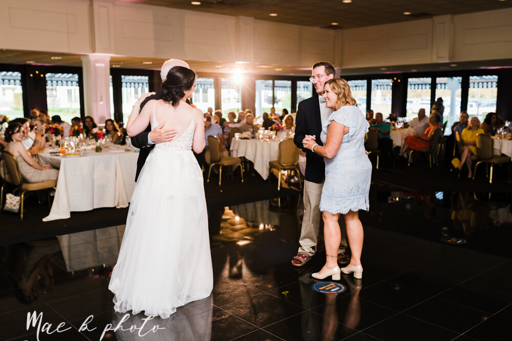 christine and ed's covid wedding reception at the grand resort golf club wedding country club wedding the avalon inn in warren ohio photographed by youngstown wedding photographer mae b photo-64.jpg