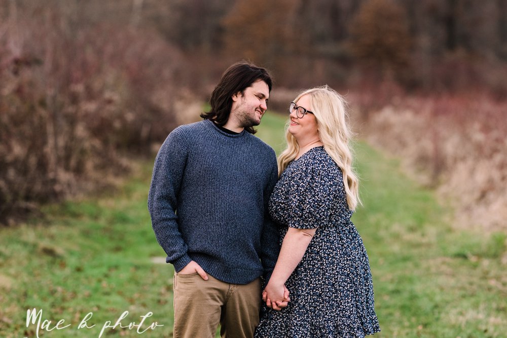 mae b photo youngstown wedding photographer downtown youngstown ohio engagement session mill creek park engagement session fall engagement session-37.jpg