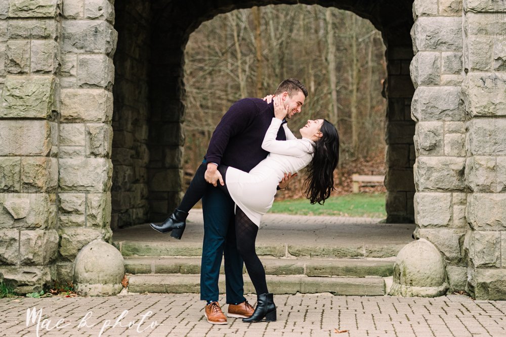 mae b photo youngstown wedding photographer squire's castle engagement session cleveland metroparks winter engagement session christmas engagement chagrin falls engagement session cleveland wedding photographer-20.jpg
