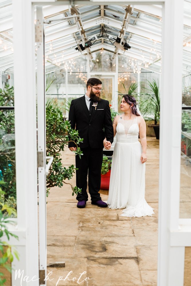 liz and bens intimate winter 2.22.22 wedding day at buhl mansion in sharon pa photographed by youngstown wedding photographer mae b photo-112.jpg