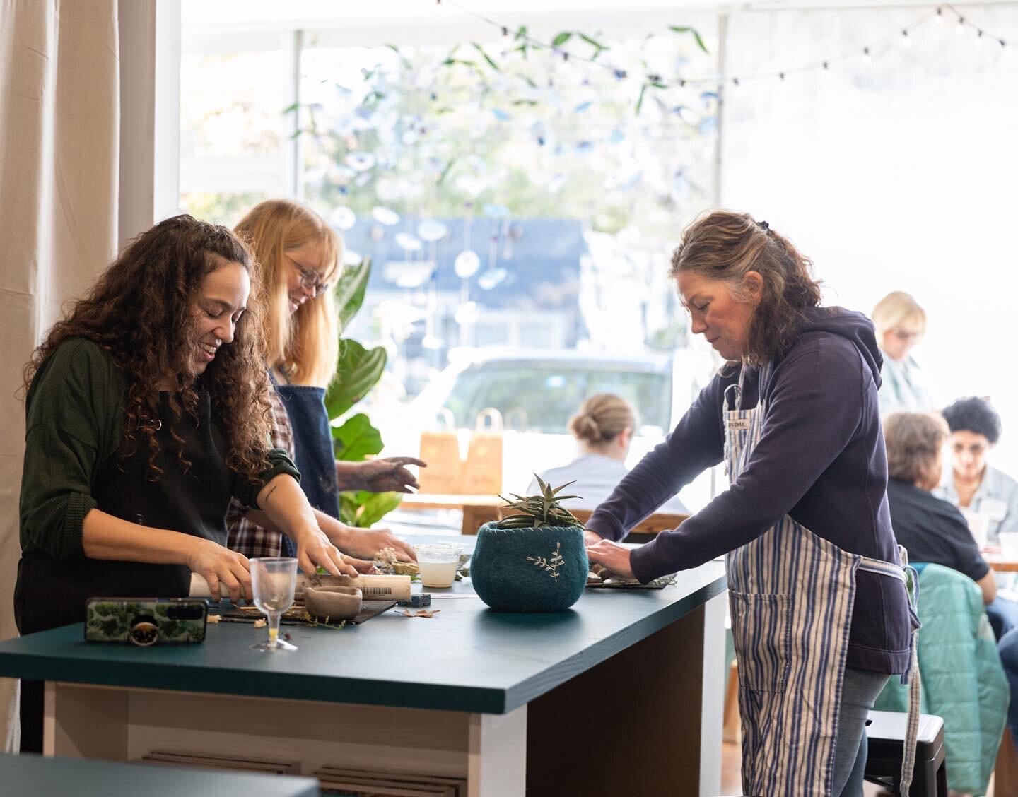 EEDAD7FF-6375-43F7-ACB3-424CBF95FCA6