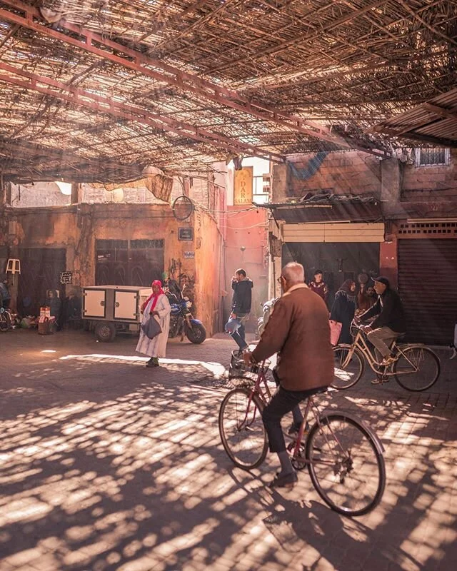 Photo series shot throughout a morning walk in Marrakech - which one is your favorite?! 👉🏻Fun fact: a local man spit directly on my face moments after the first image 😅🙃 . . . . . . . . . .
. &nbsp;#global_hotshotz  #exklusive_shot #beautifuldest