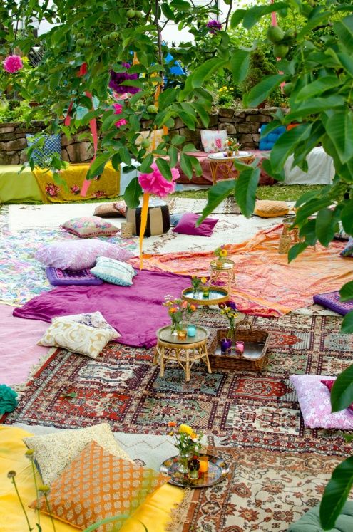 Wedding picnic