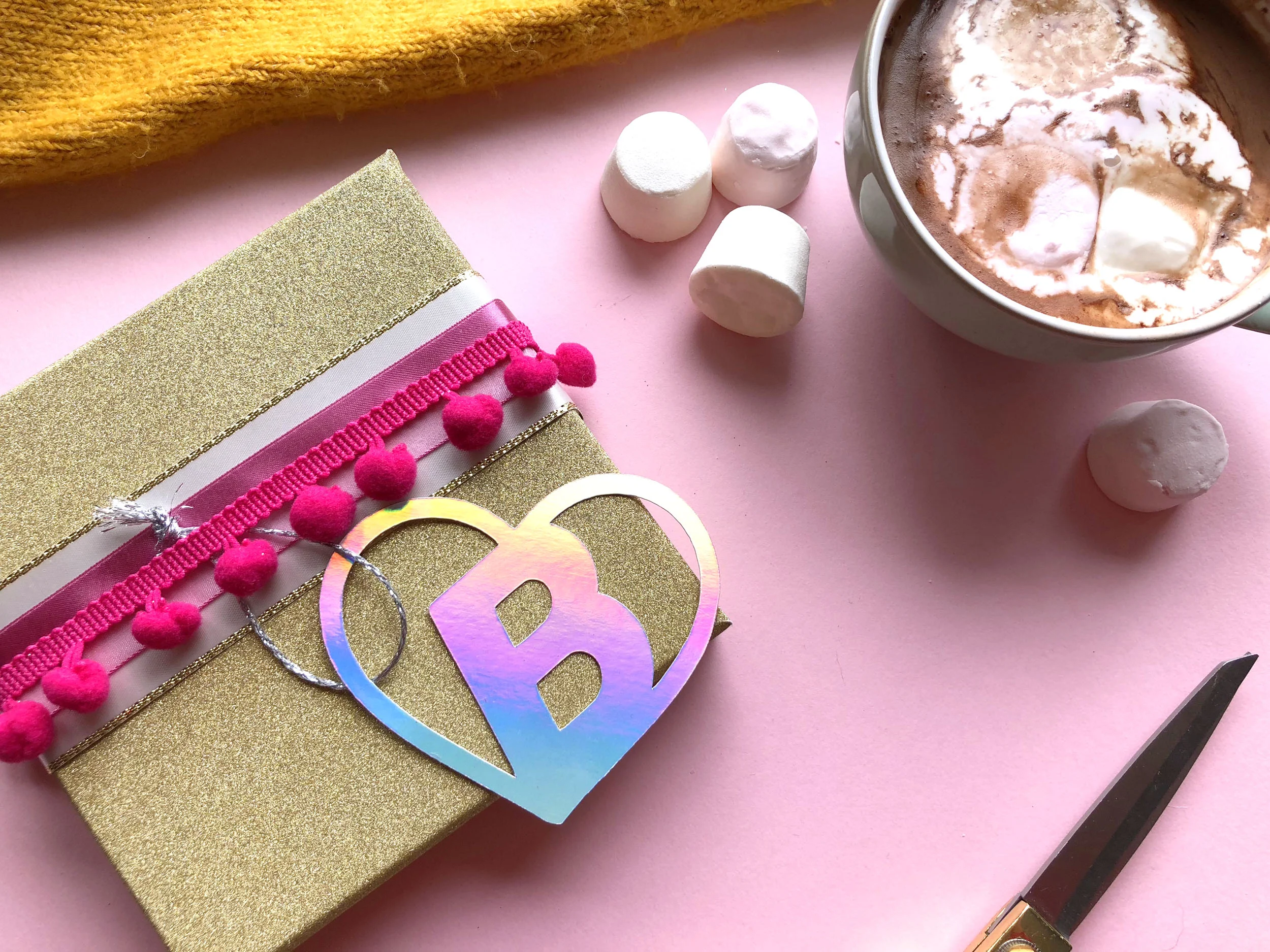 Holographic heart tags 85.jpg