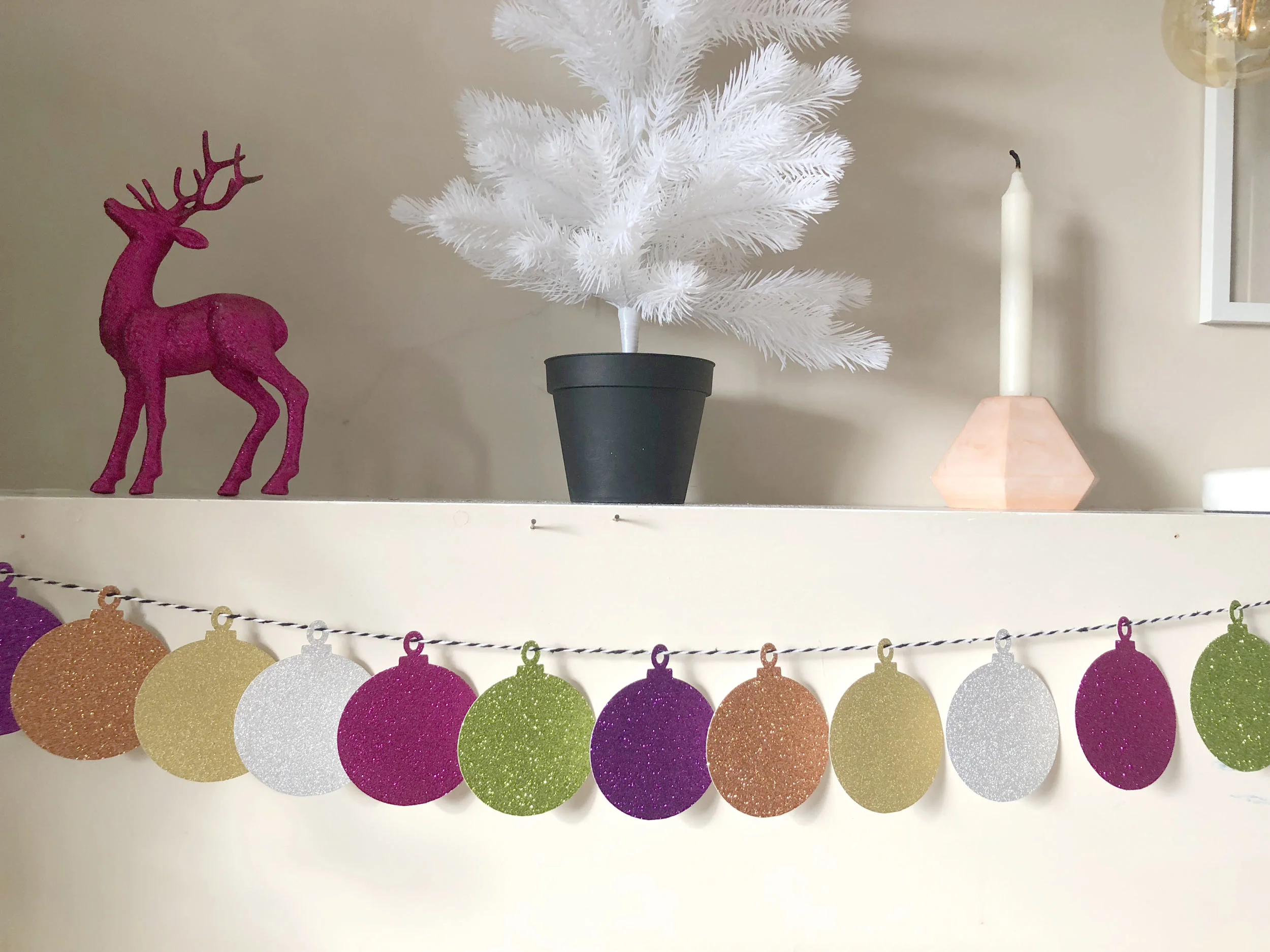Glitter baubles 4.jpg