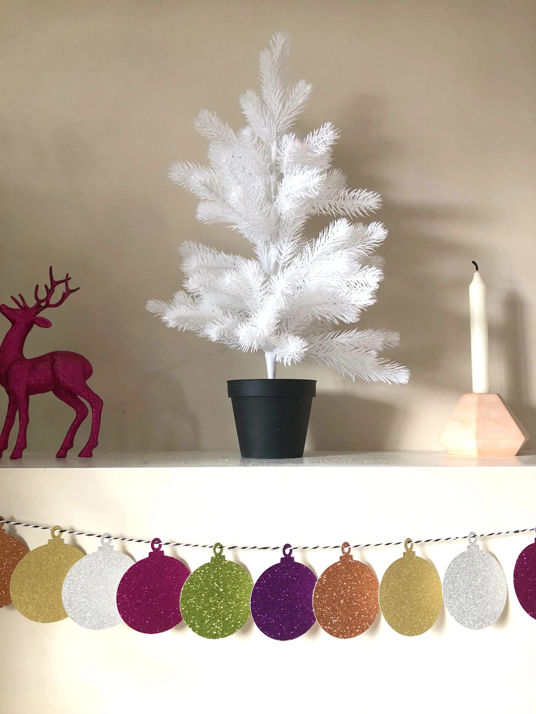 Glitter baubles 5.jpg