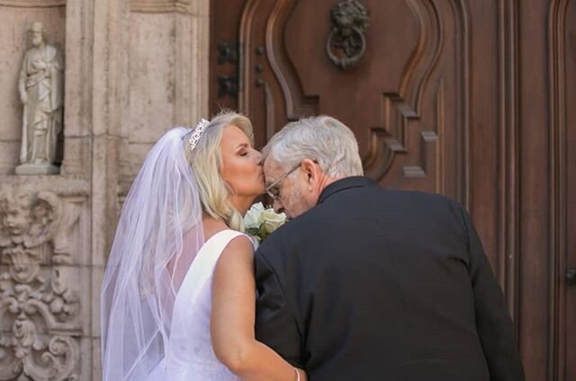 A day to remember.
📸@romanticshots
#mondaymotivation #latinaweddingplanner #daddysgirl #ms #mstomrs #weddingcoordinator #luxuryweddings #luxuryweddingplanner #laweddingplanner #ocweddingplanner  #coordinator #love #weddingcoordinators #missioninnbri