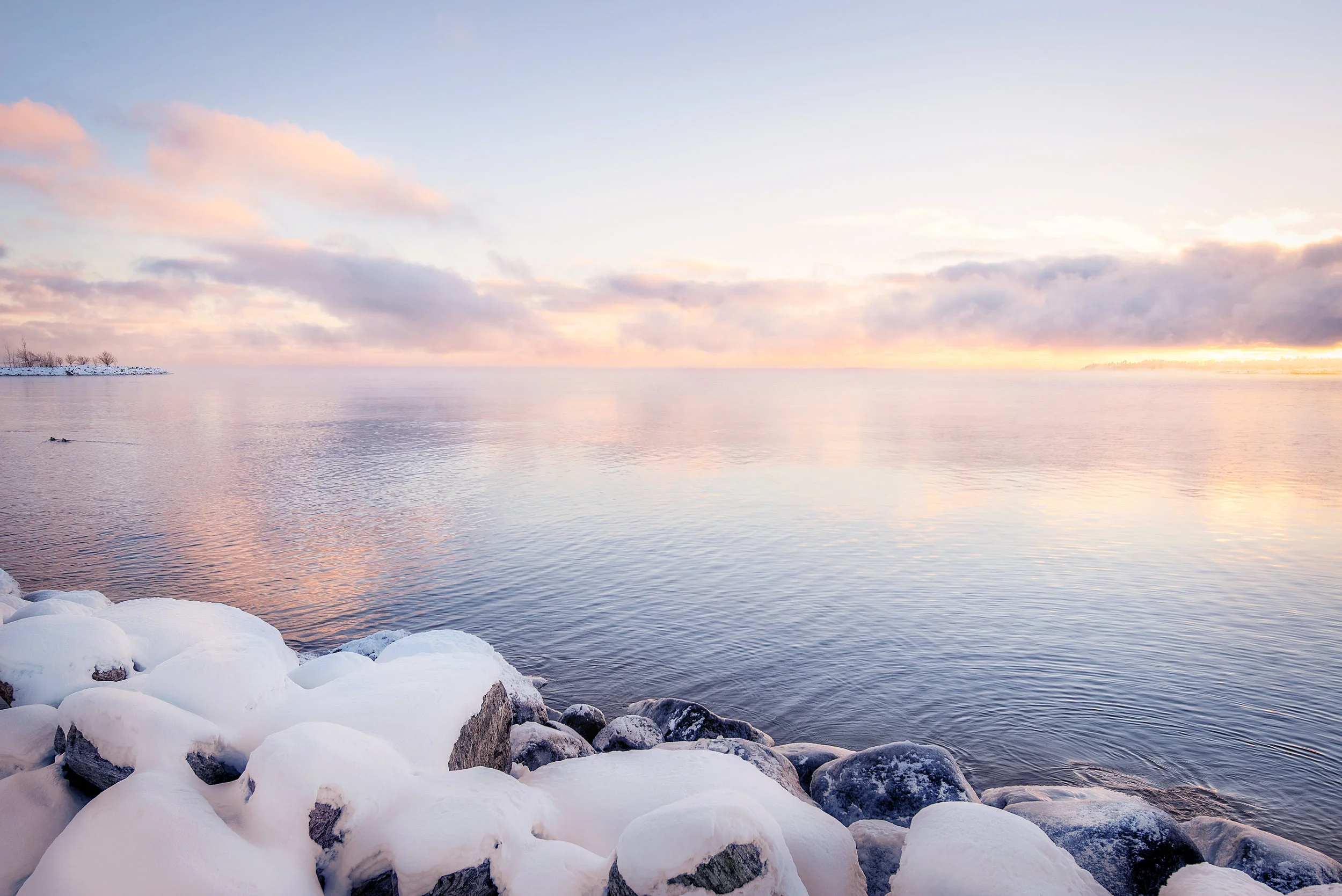 Pastel sunset over the bay of Helsinki by Thomas Drouault