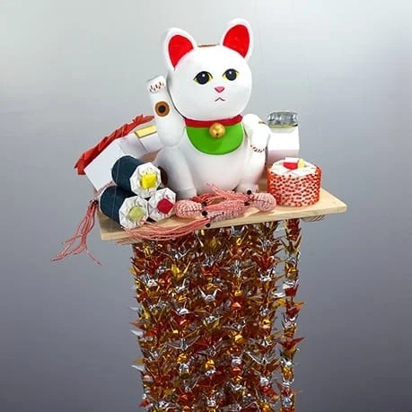 neko-cat-senbazuru-1000-origami-cranes.jpg