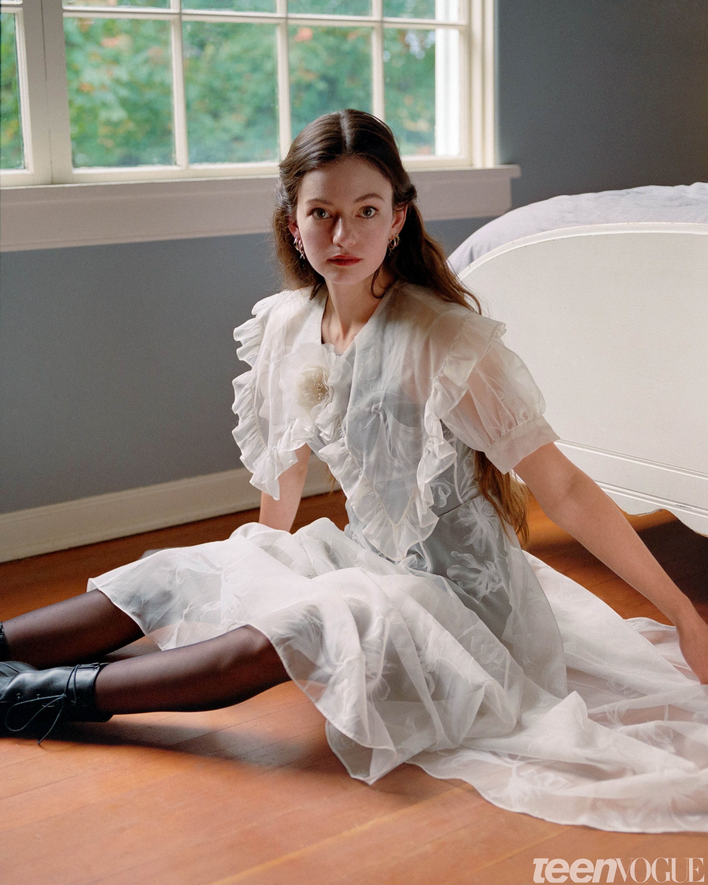 Twilight-MackenzieFoyxTeenVogue_Oct2025_WM-12.JPG