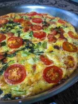 Hot Wing Chicken Baked Frittata