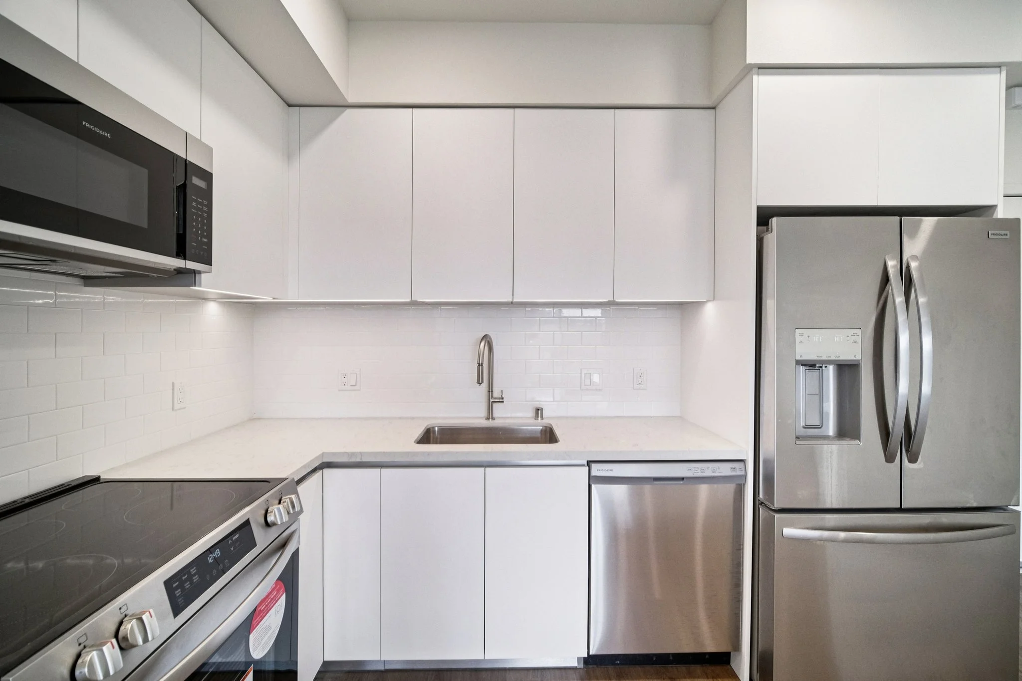 34-web-or-mls-15418 Bermuda St Unit 216-S1909-008.jpg