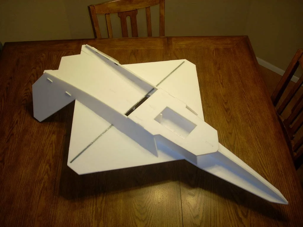 yf-23+prototype+build+pics+014.jpg