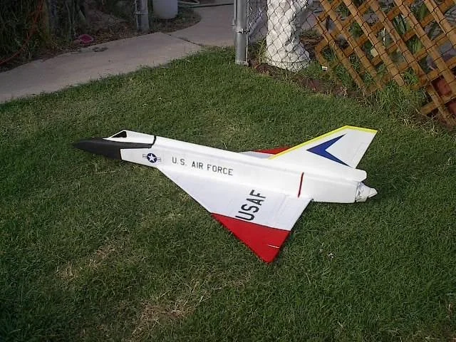 f-106e.jpg