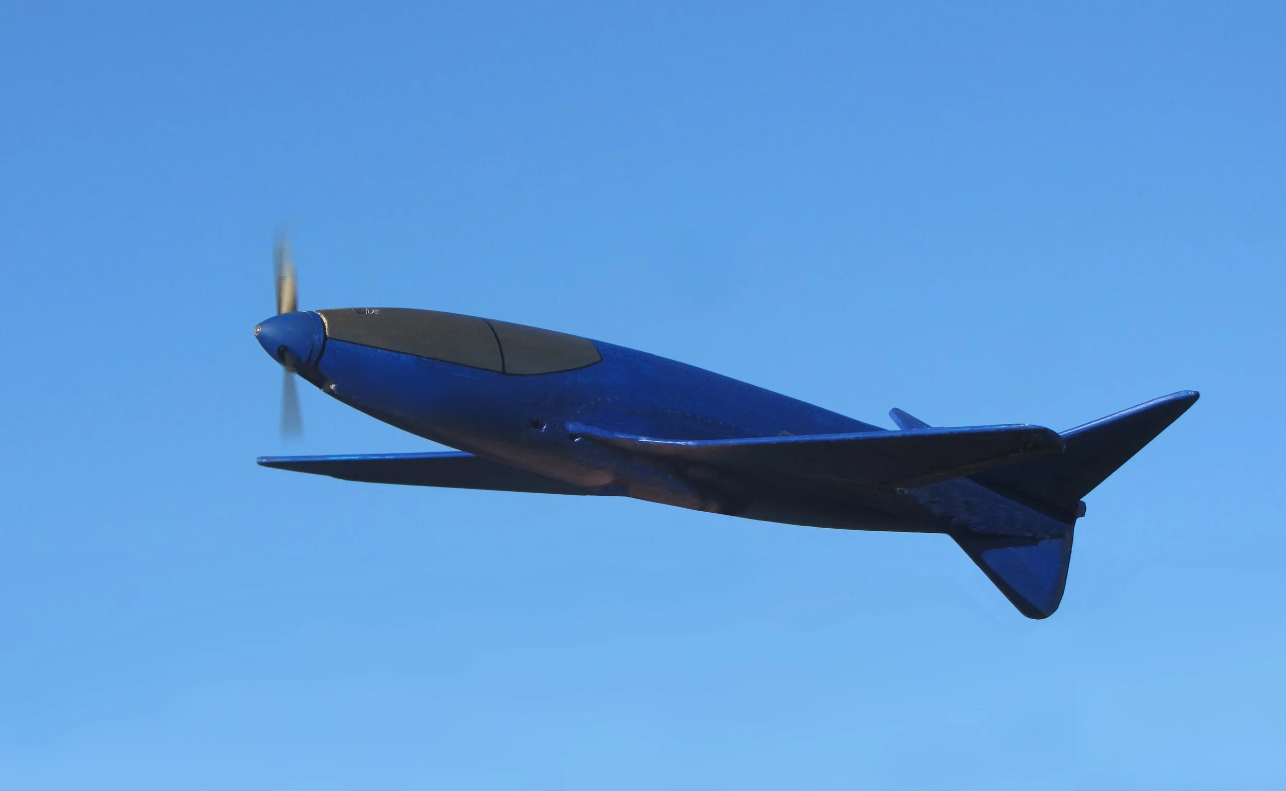 Bugatti_6.jpg