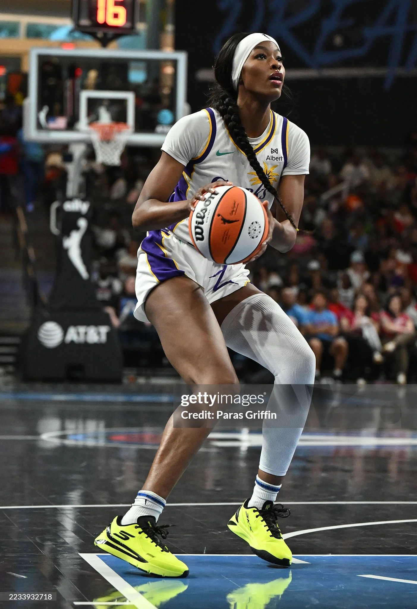 gettyimages-2233932718-2048x2048.jpg