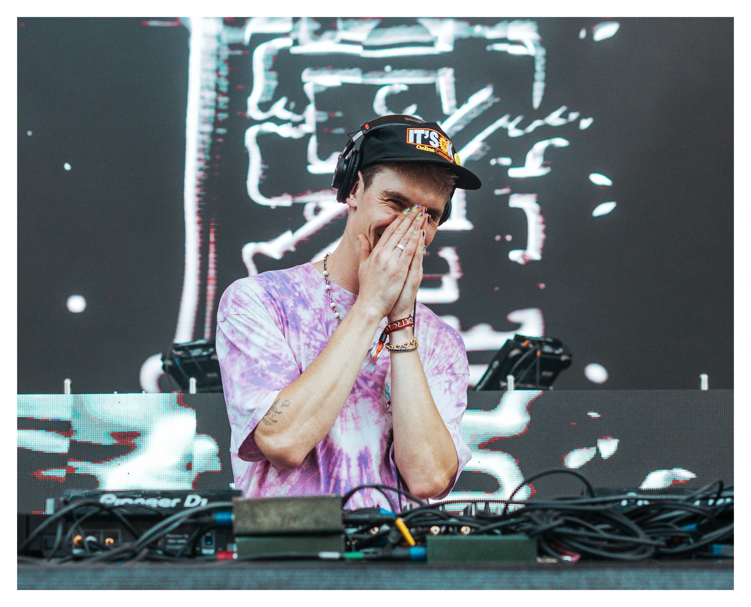 DAILY BEST - MONDAY  - MVMT22 -JM-2-1 copy.jpg