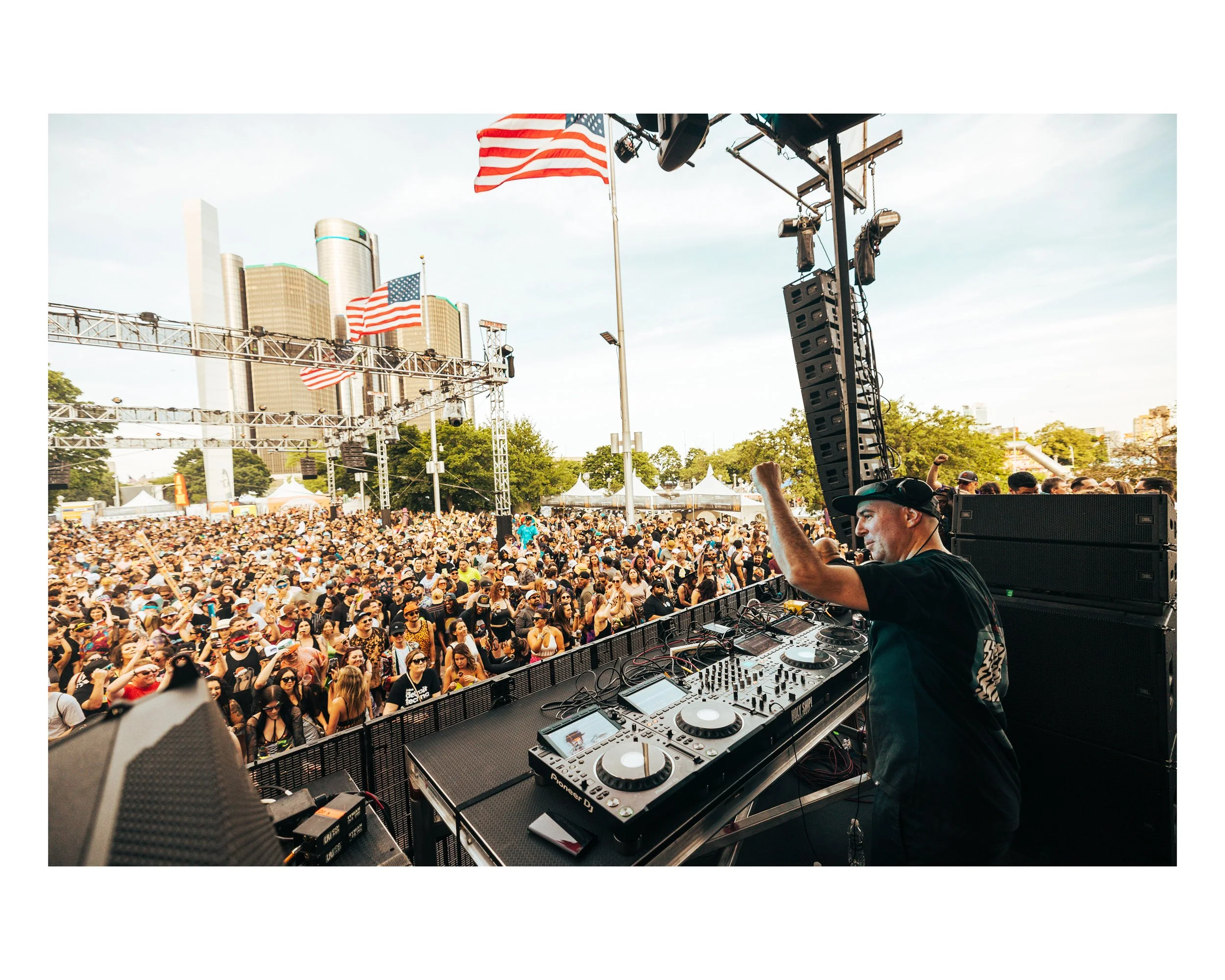 JUSTIN MARTIN - STARGATE -SUNDAY MVMT22 -JM-8-2 copy.jpg