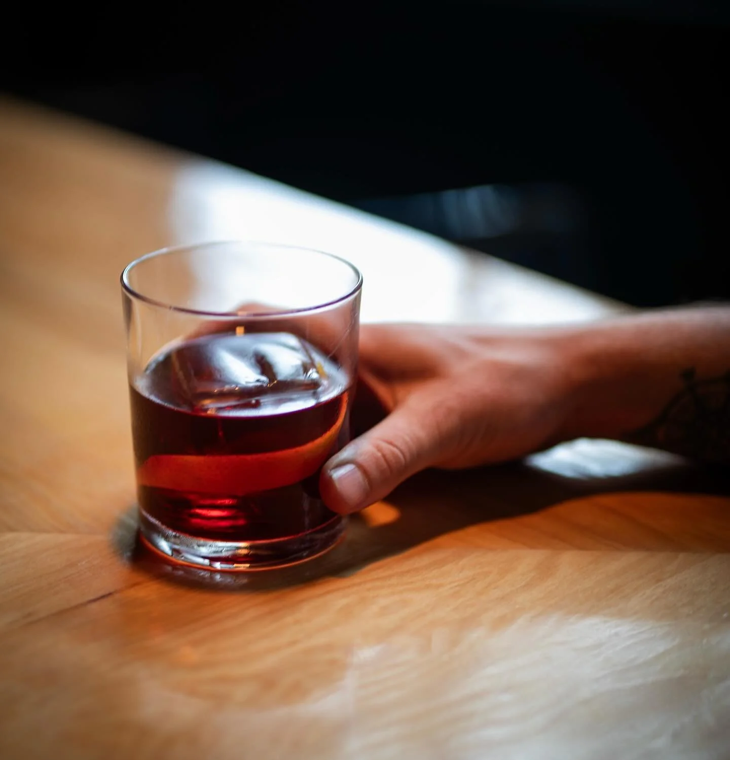 Negroni Week is back at L&rsquo;Abattoir 🍊🍸 Join us from tonight through Saturday as Bar Manager, @alexagervais and her team stir up these creative riffs on this classic cocktail, with proceeds supporting @slowfood_international 👇 

✨ Arancia Nova