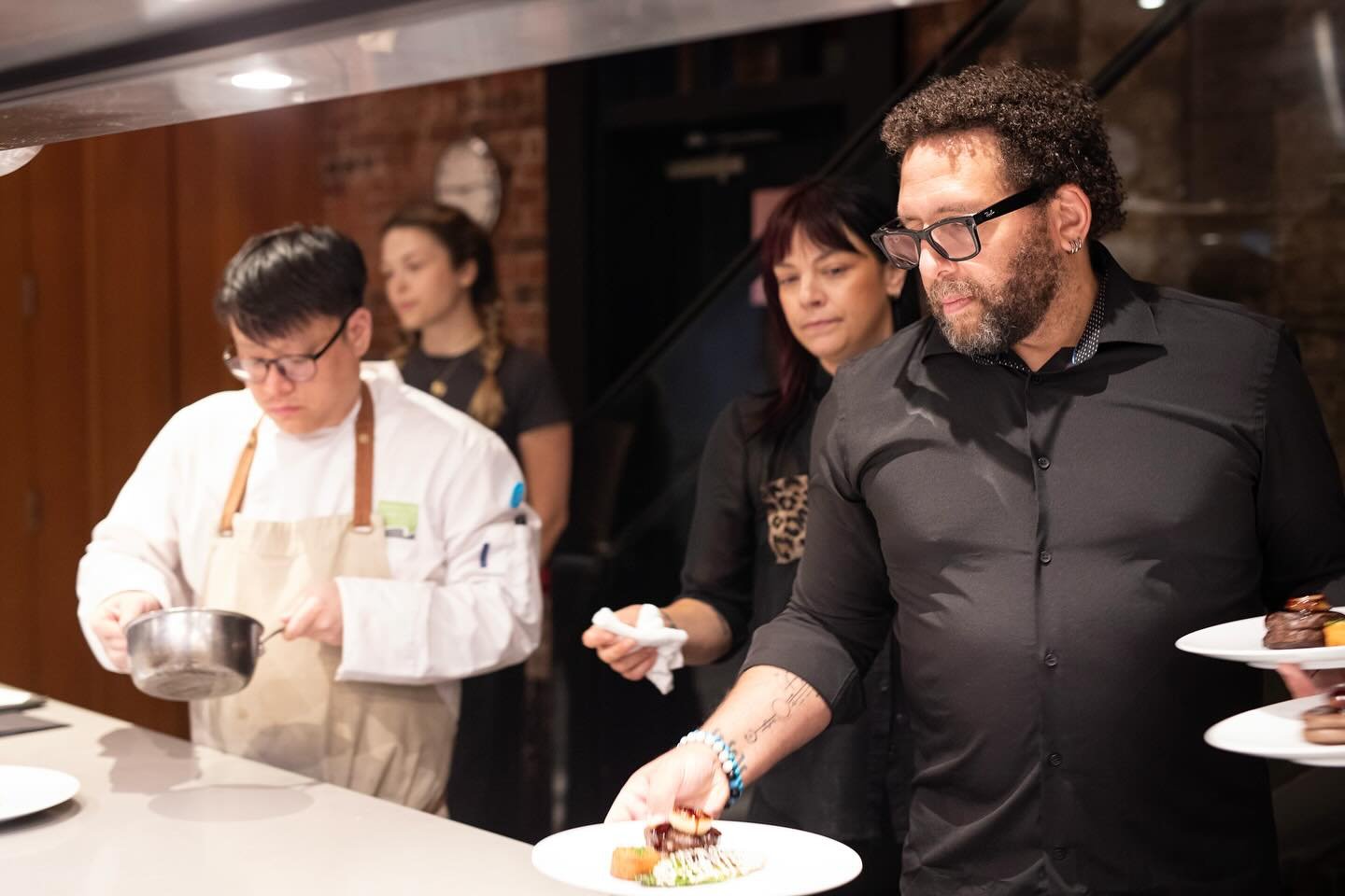 Holiday parties are in full force in the Private Dining Room and our team is hustling this season ✨ 

Planning ahead? January is a great time to book your next corporate event or personal celebration. Host an event in January and receive a $150 L&rsq