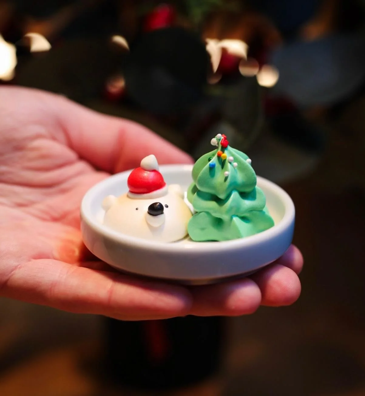 Join us for our final service before our holiday closure (December 24-26) and let our pastry team send you off with something sweet. See you this evening 🎄🐻

📷: @jcmadenphotography