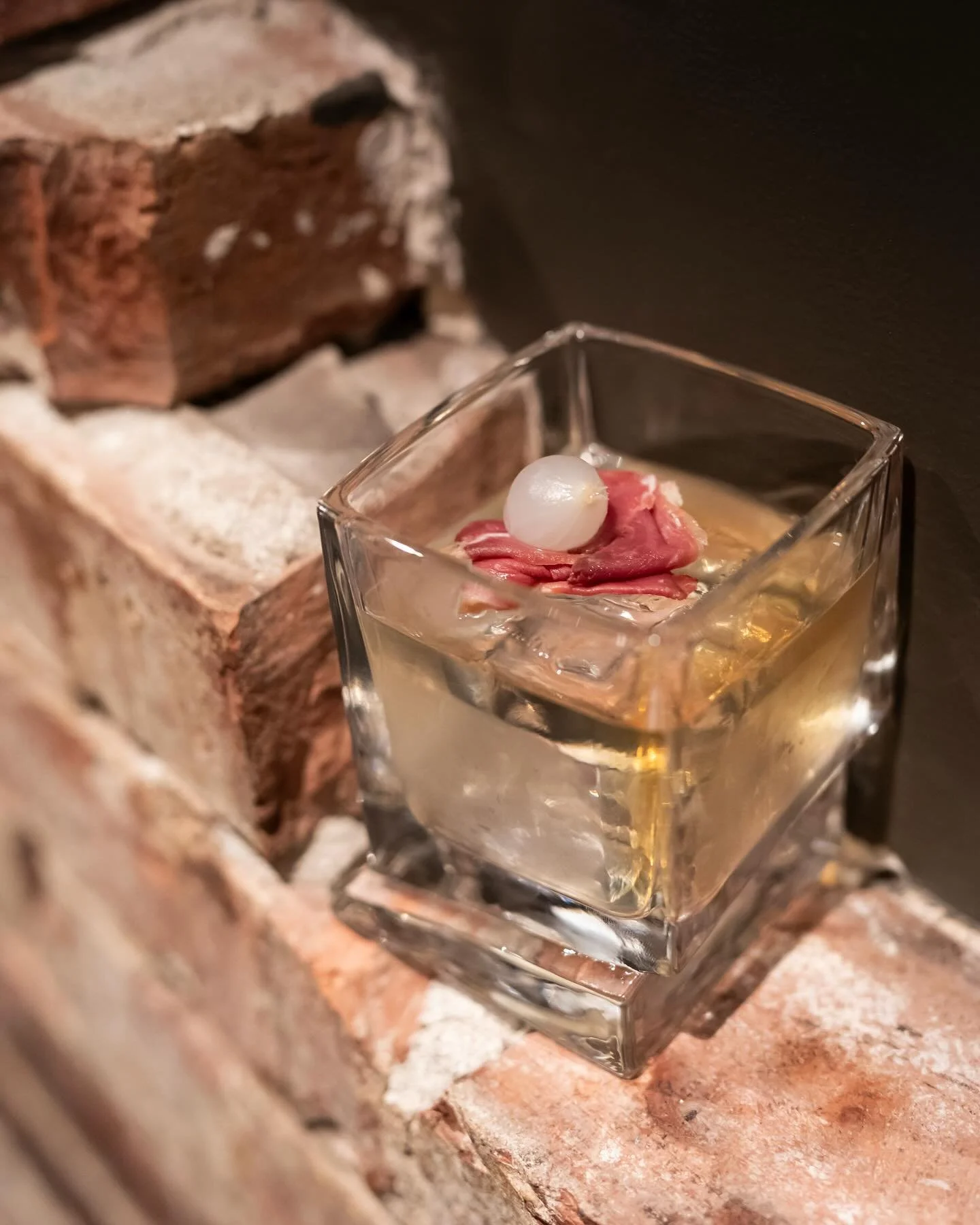 Meet the Grazing Vesper 💫 
> Fig Ford&rsquo;s gin
> Black garlic Sheringham vodka
> Blanc ap&eacute;ritif
> Onion
> Oyama duck prosciutto

We&rsquo;re pouring our seasonal cocktails all the way through the lead-up to New Year&rsquo;s 