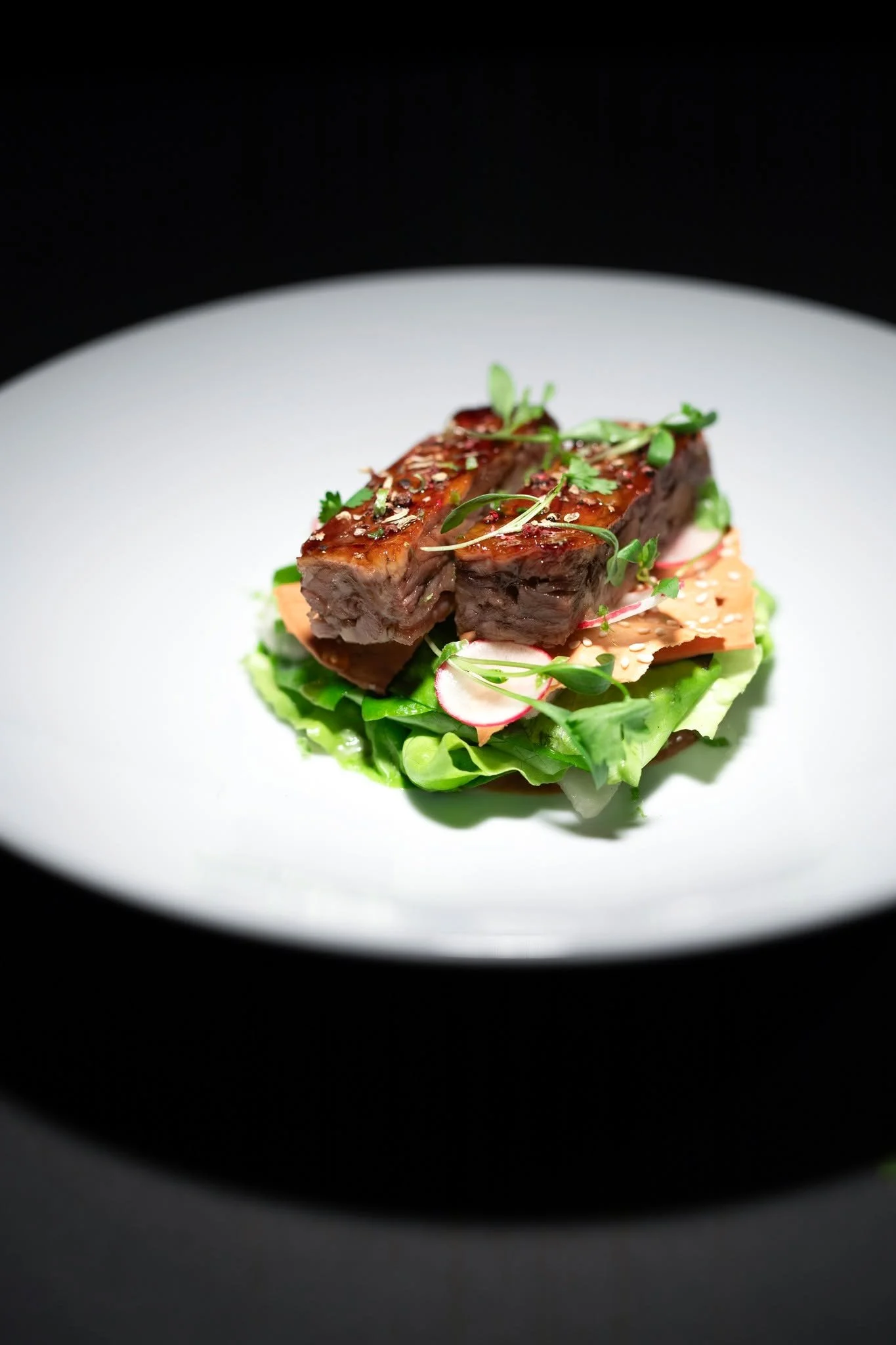 Fraser Valley duck leg confit.
Butter lettuce, charred lime vinaigrette, Asian pear.

📷: @jcmadenphotography