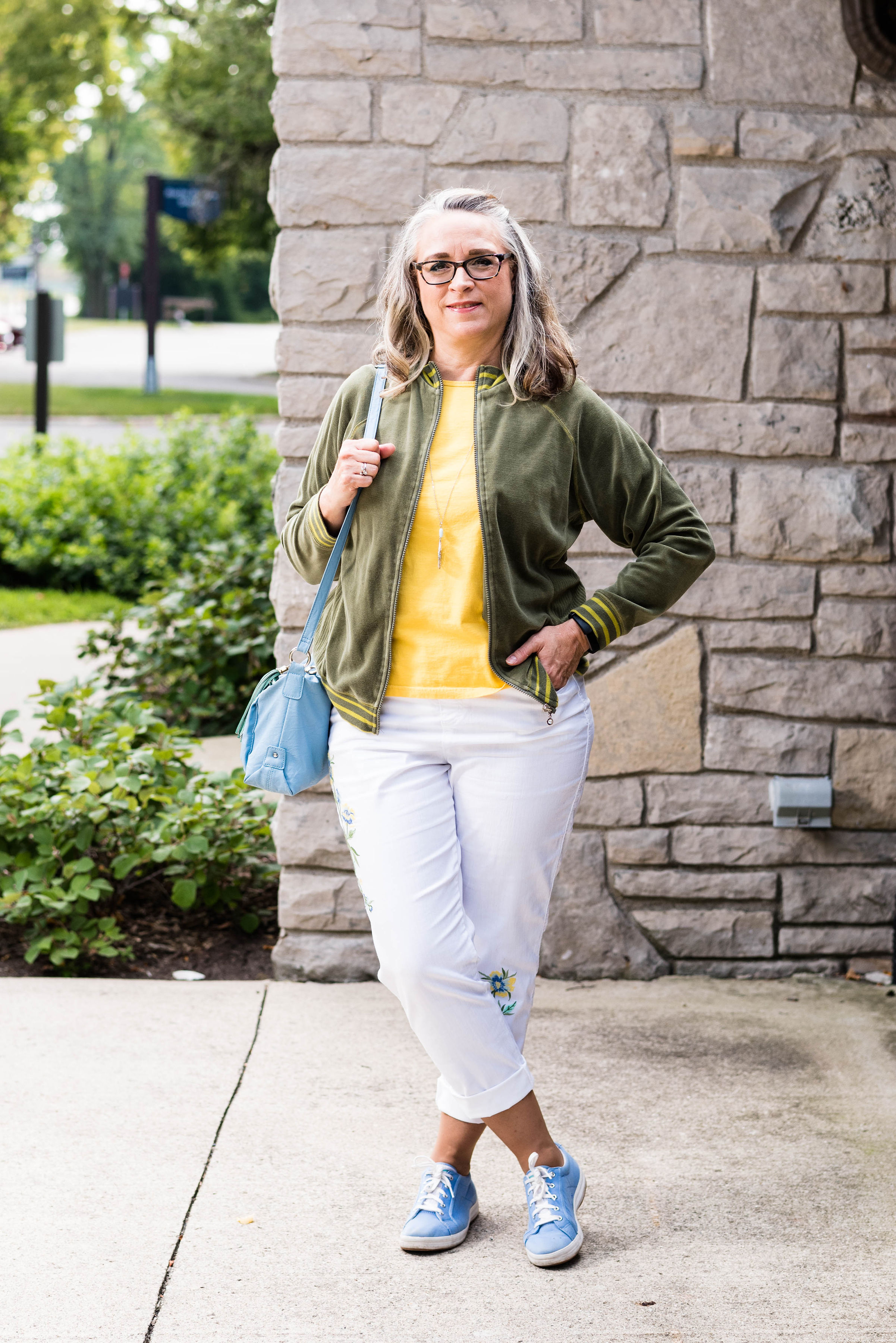 Wearing white pants — Fashion — Stylin' Granny Mama