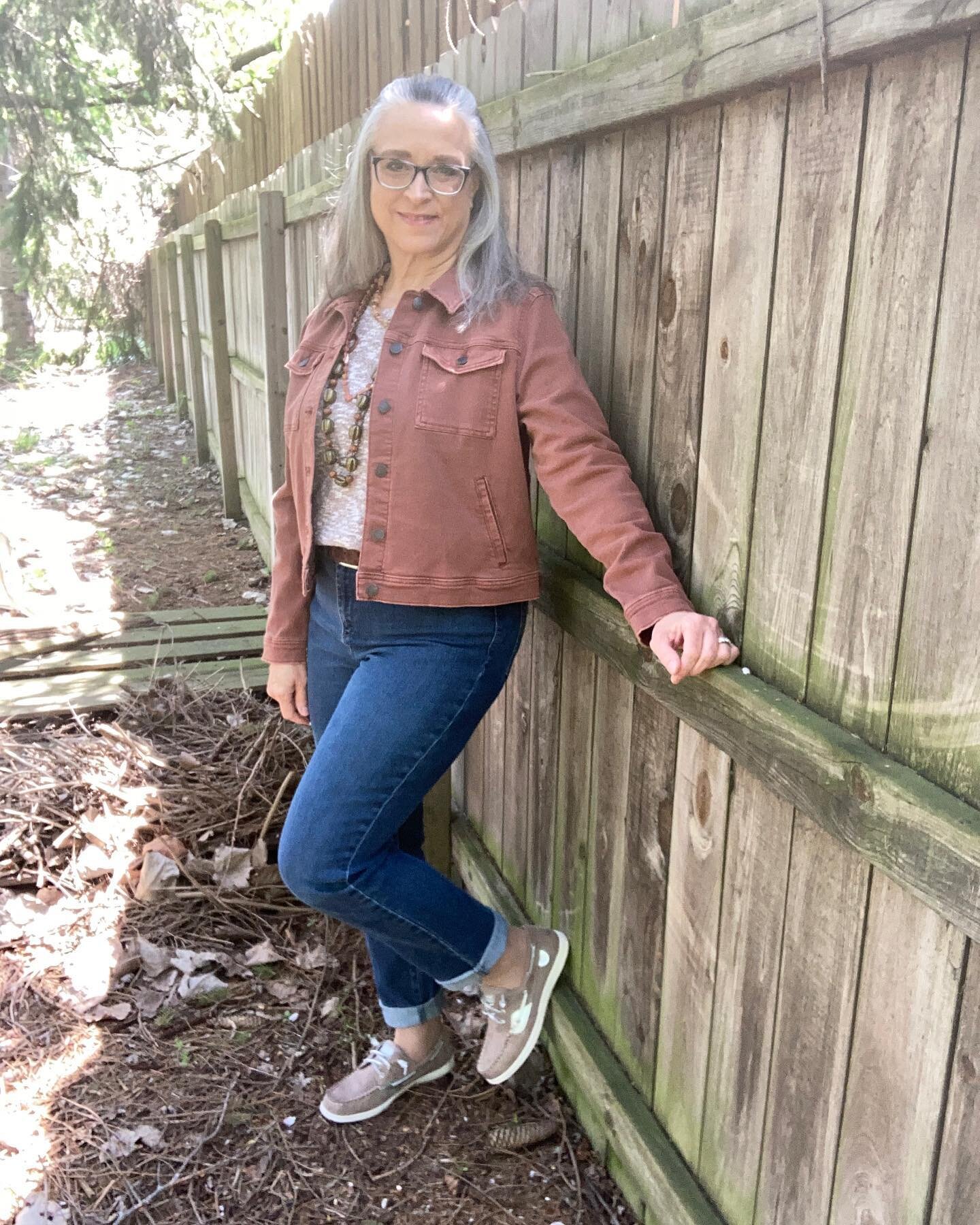 #mismatchmay this week with @crafty_thrifting and @prelovedlotta . Today I am using the prompts Denim (jeans and brown jacket), Layering (necklaces) and Upcycle (stretching the definition, but my longer sweater I made into a crop top by tucking it in