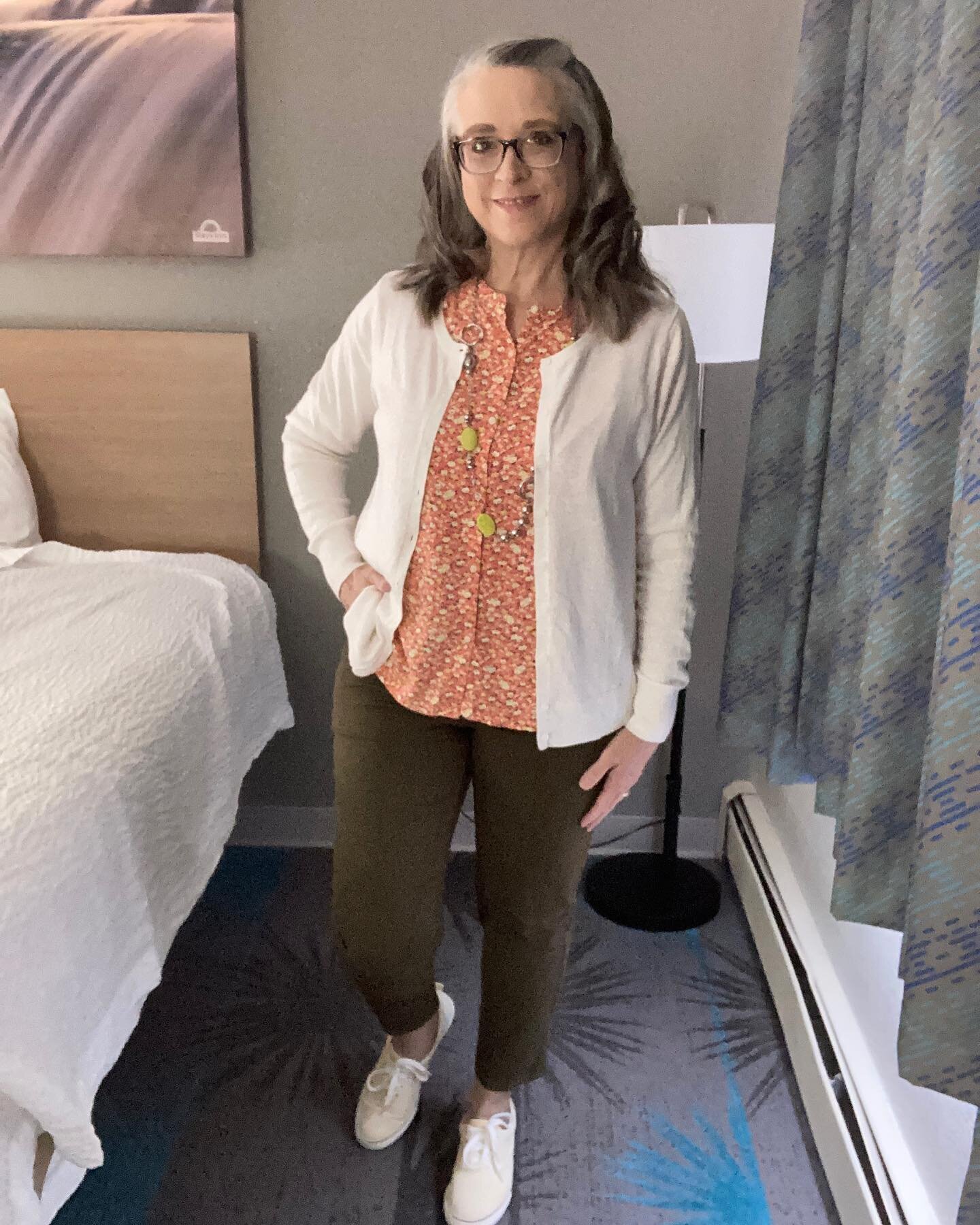 Joining the #mismatchmay style challenge today with @marydeepriver and @hopeinmycloset . Our prompts this week are Mixed Seasons, Bold Makeup, Dressy/Casual Mix. I was going for the Dressy Casual vibe with this outfit, but also could pull off the Mix