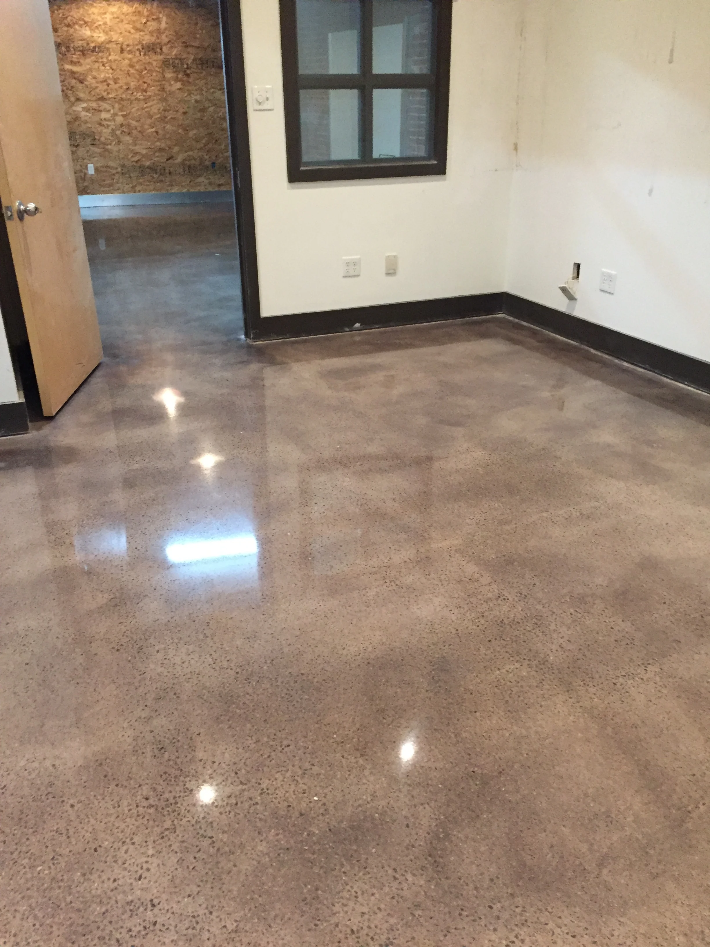 800 Grit with black dye and guard