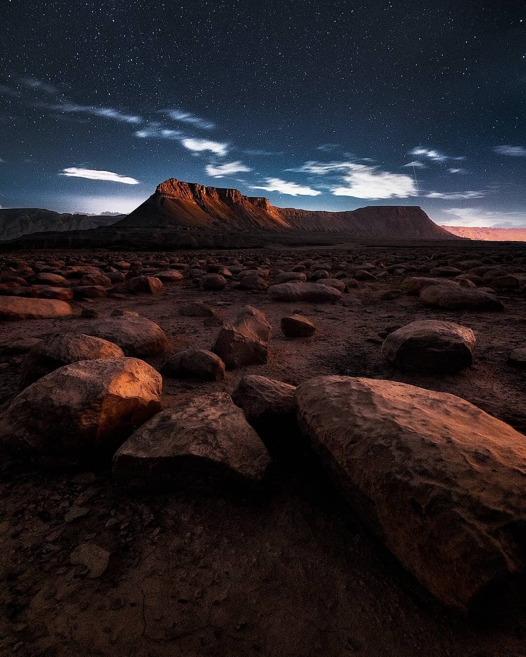 Starry night in the Israeli Desert, with Mount Zin above the Bulbus rock field, lit by the rising moon from the East.🌌
I find it inspiring to see how nature can demonstrate that all we need is the right perspective⛰️

Magical night with @av.eye