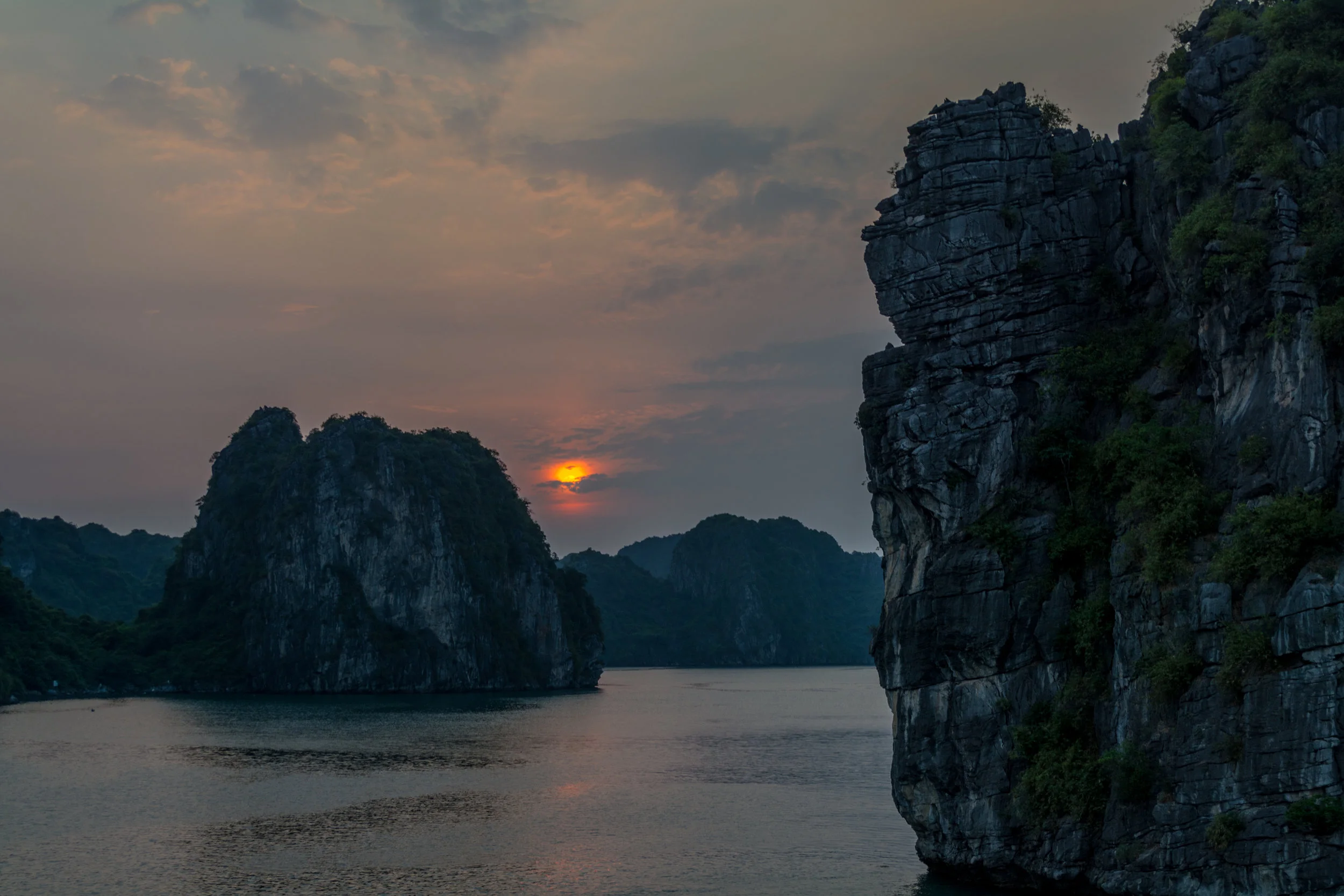 Halong Bay - Day 1 -217.jpg