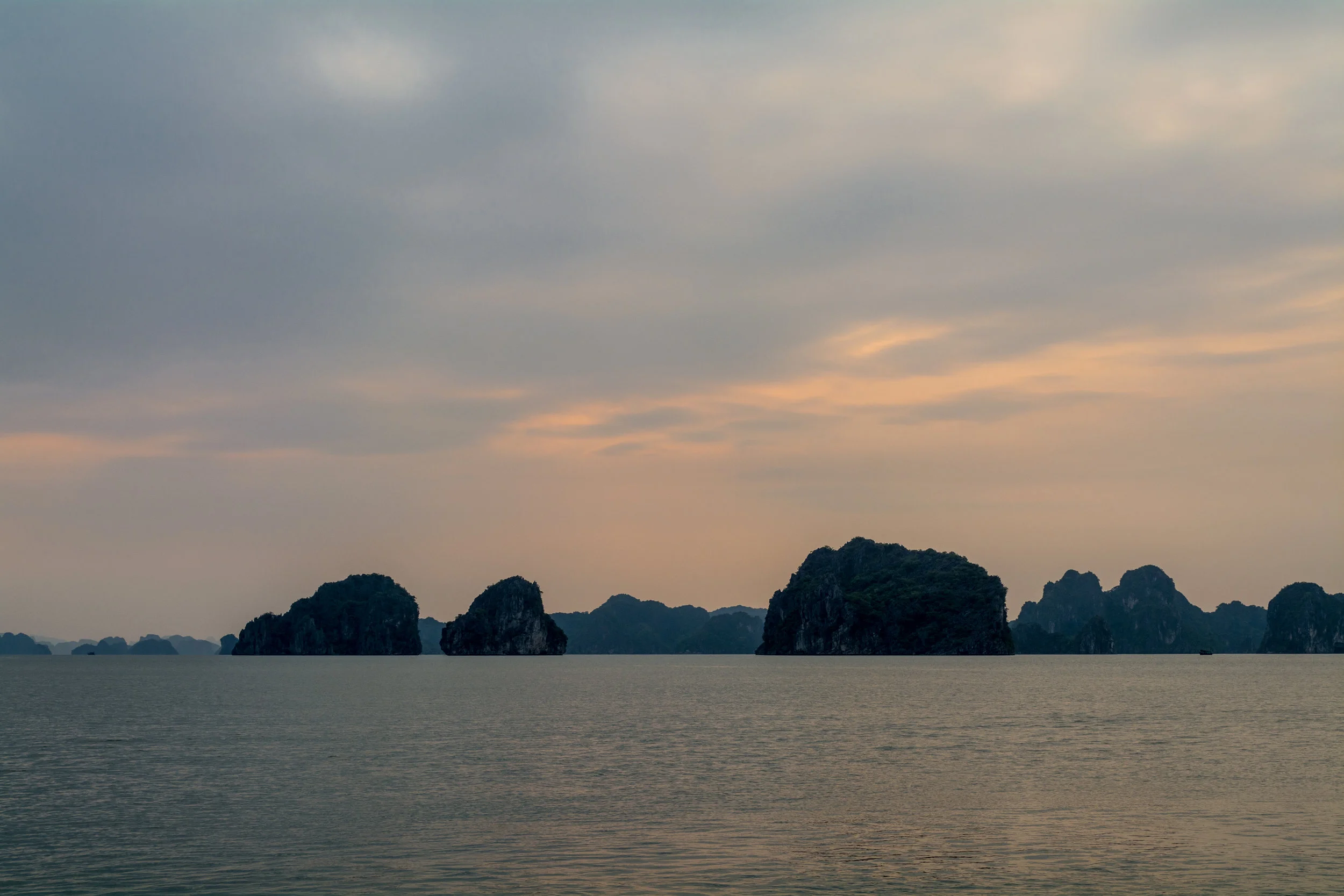 Day 13 - Bai Tu Long Bay