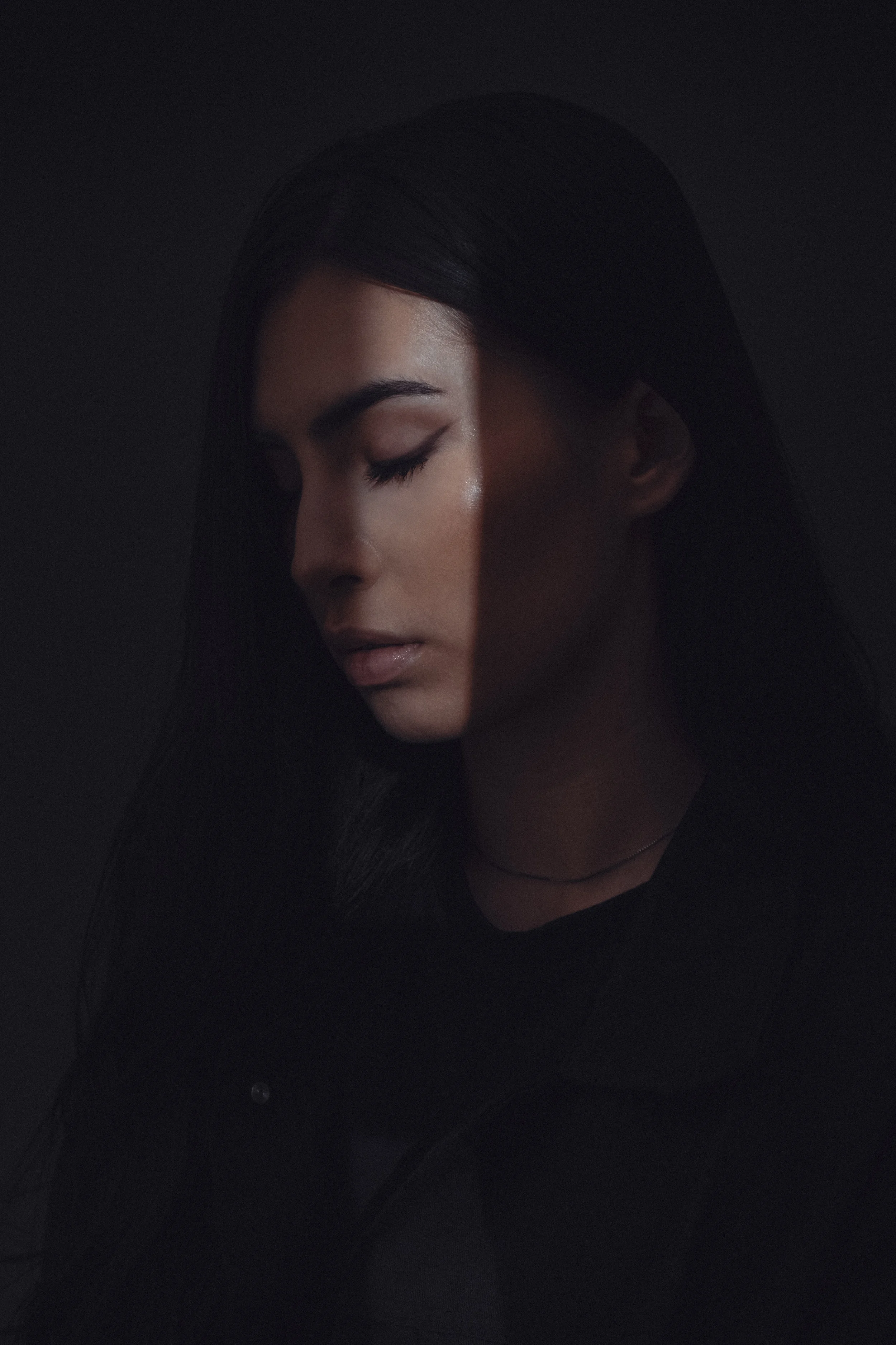 Lok-Shadows-Shauna-1.jpg