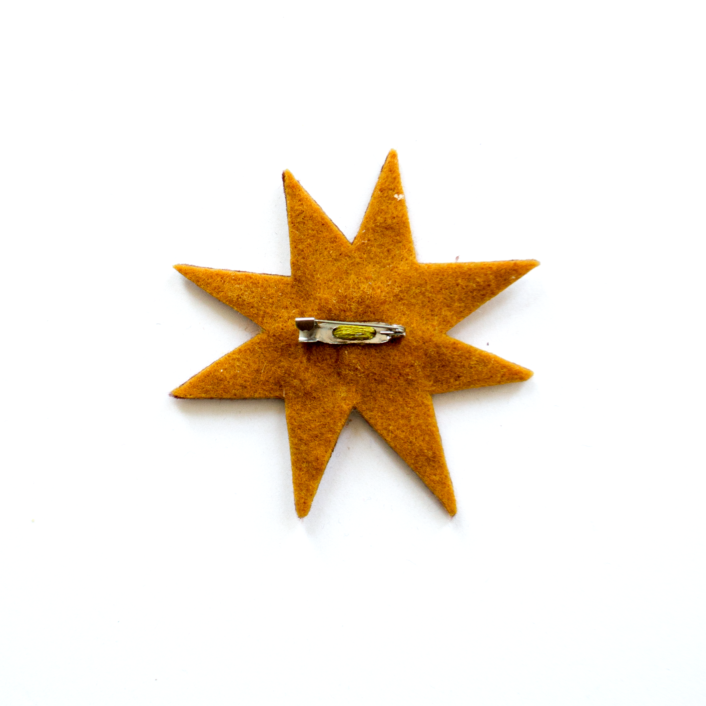 quilt pin 1 back.png