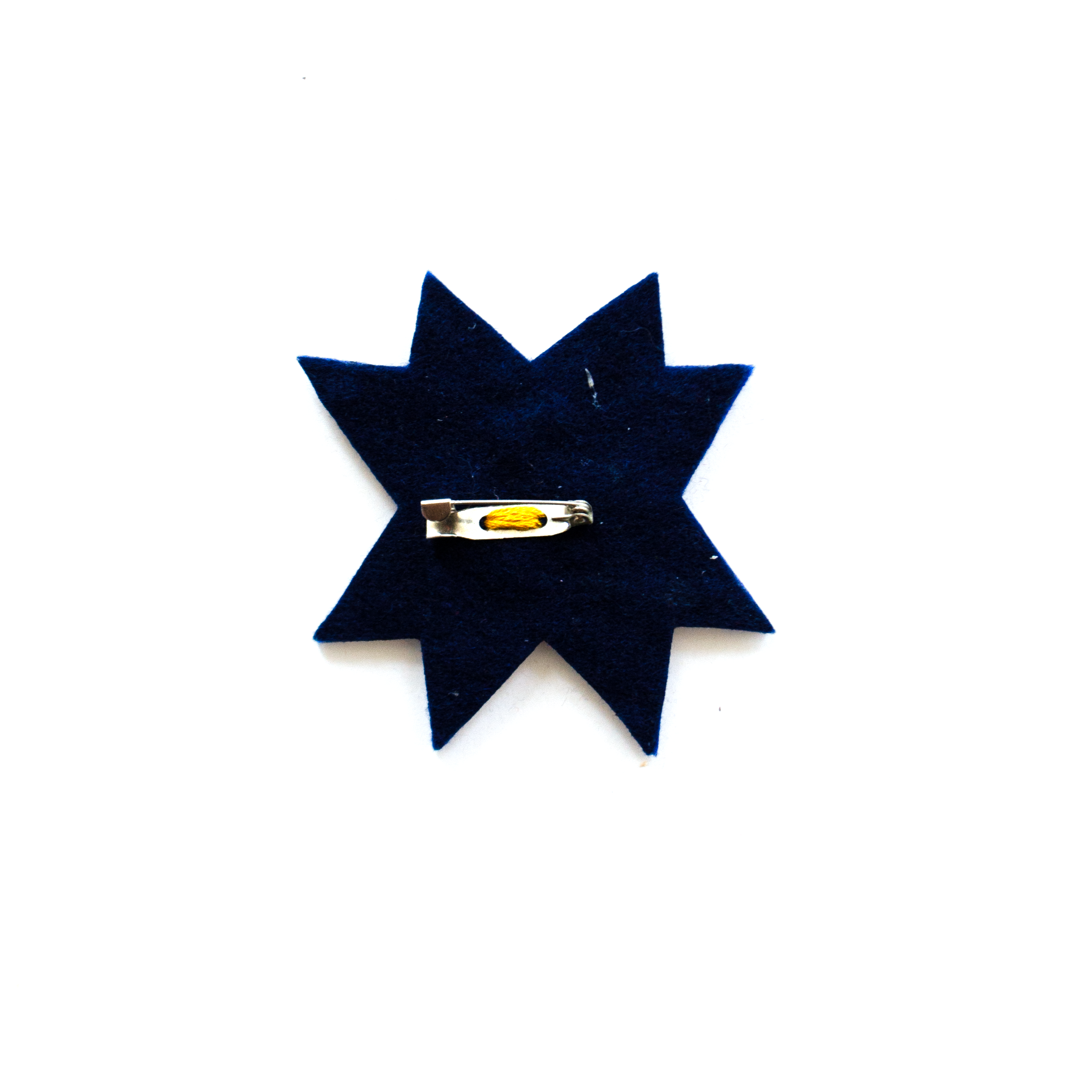 quilt pin 2 back.png