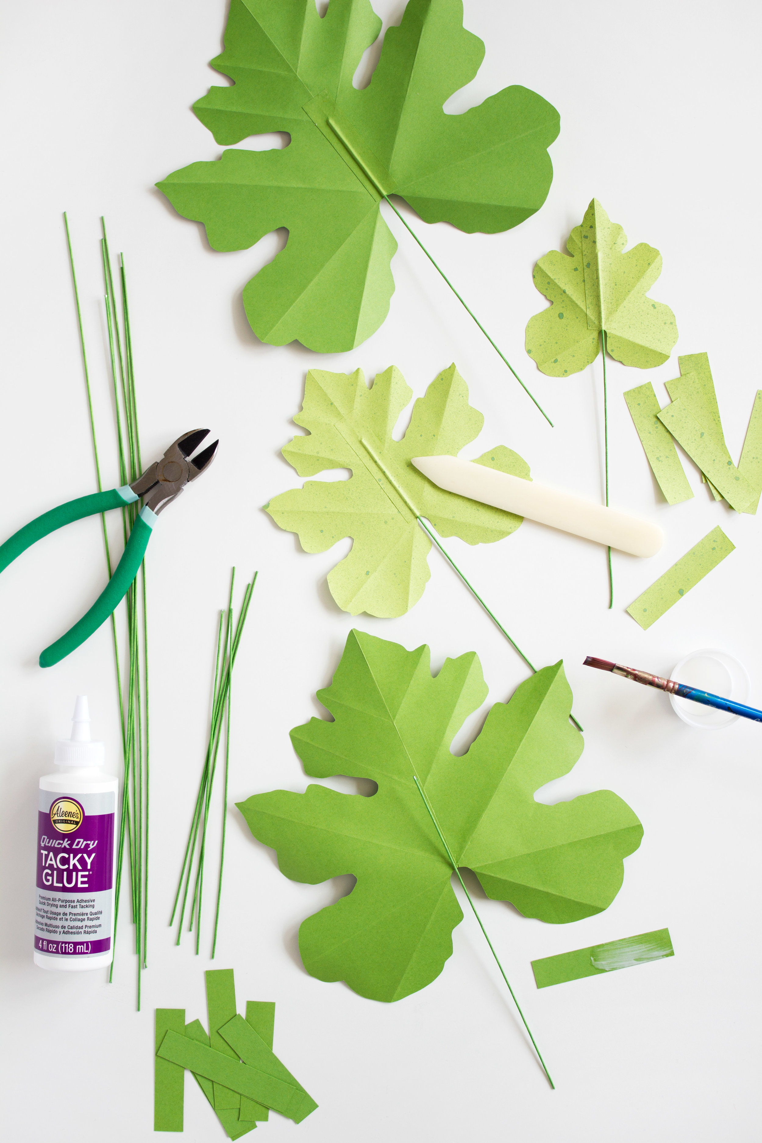 Review: Artemis Plant Color Modeling Beeswax • Crafting a Green World
