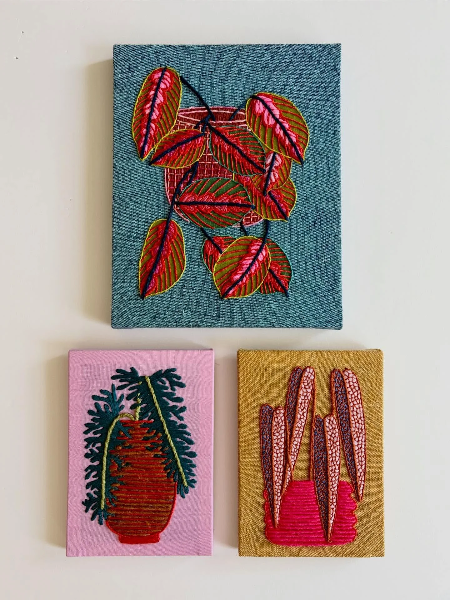 A little of life lately from my tiny corner of the planet:

1) such a good combination of pieces I sent out to a collector recently
2) feeling like spring
3) Qipi has adopted this basket of yarn scraps and loves to lounge belly out
4) took me two yea