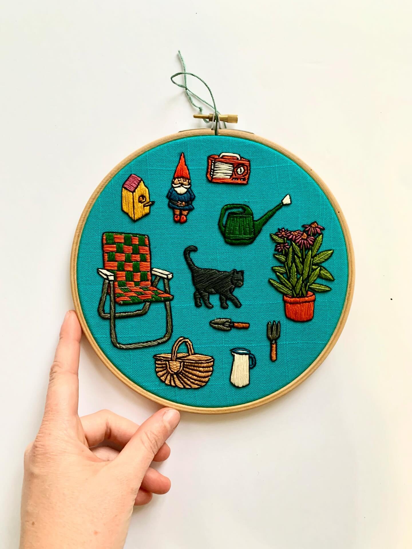 Summer is just around the corner. What are you making?

(This hoop was made with elements from my PEEL. STICK. STITCH. Outdoor Sunday Mornings transfer pack 🌞)