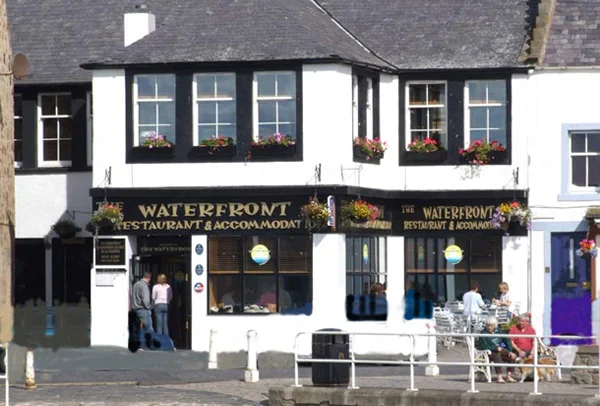 The_waterfront_cafe_anstruther.jpg